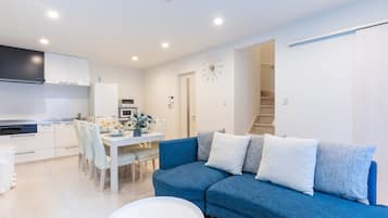 Grandioso Okinawa Pool Villa Onna 9A | 4 bedrooms, blackout curtains, iron/ironing board, free WiFi