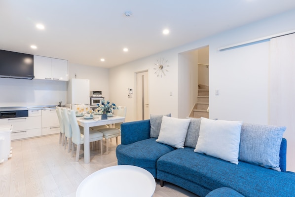 4 bedrooms, blackout drapes, iron/ironing board, free WiFi - Grandioso Okinawa Pool Villa Onna 9 (Onna)