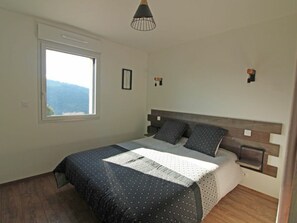 4 soverom, wi-fi (inkludert) og sengetøy