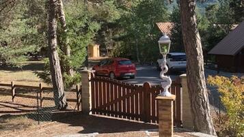 Enceinte de lâhĂ©bergement