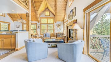 House (3 Bedrooms) | Front of property