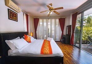 4 bedrooms, iron/ironing board, travel cot, free WiFi