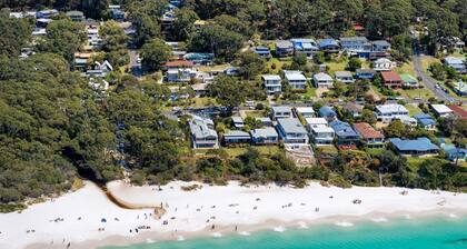 Summerdaze, Hyams Beach