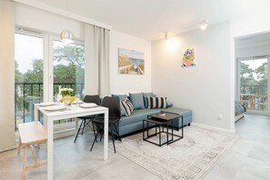 TV - Na Wydmach B32 Międzywodzie | Bright Apartment Close to the Beach | Parking & Ba (Międzywodzie)