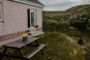 House, Multiple Beds | Property grounds - Remarkable 3-bed House in Isle of Lewis (Isle of Lewis)