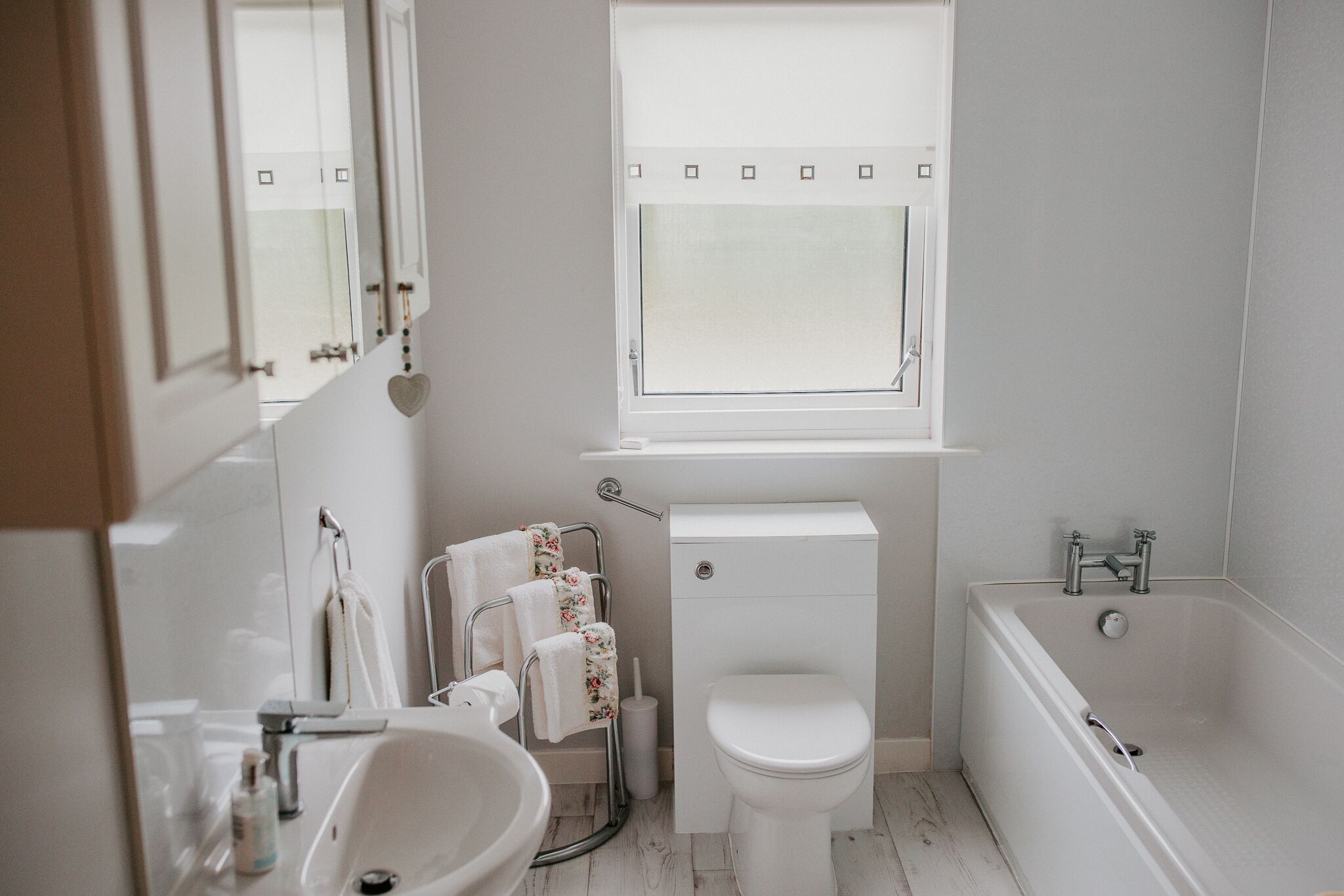 House, Multiple Beds | Bathroom | Separate bathtub and shower, deep-soaking bathtub, hair dryer, towels