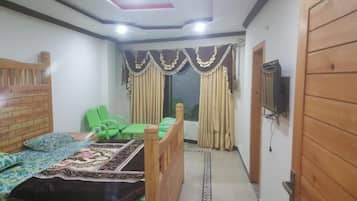 Standard Apartment | 3 bedrooms, free WiFi