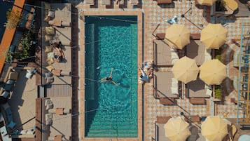 2 indoor pools, seasonal outdoor pool, sun loungers
