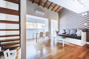 TV - Gonfalone Residence Vittoria (Roma)