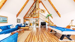 Smart TV, Netflix, books, streaming services