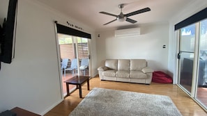 Smart TV, DVD player, table tennis, offices