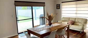 Wagon Holiday Home - modern home in great Abbey location!