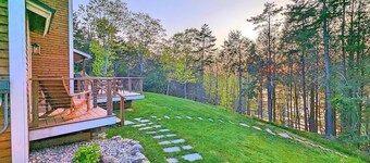 Waterfront Private Apartment, minutes from LLBean!