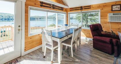 Lakefront, Stunning Home only 30 min to Sugarloaf!