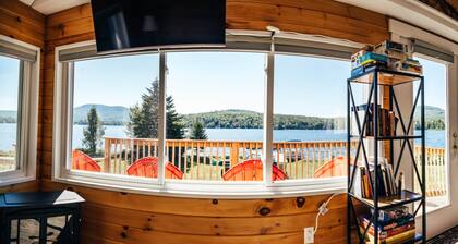 Lakefront, Stunning Home only 30 min to Sugarloaf!