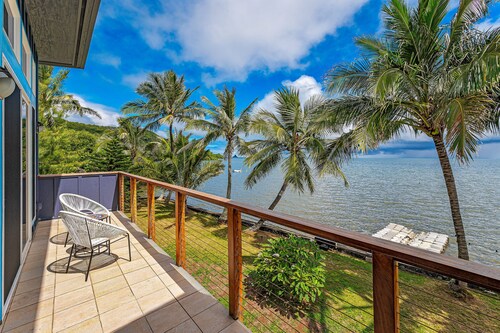 Oceanfront Gem in the Beautiful Kaneohe Dream Home Paradise Family Retreat