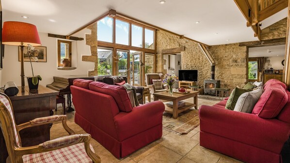 TV, fireplace, DVD player, stereo