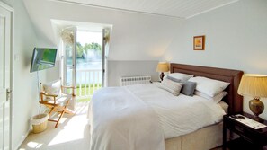 3 عدّة غرف نوم ومكواة/لوح كي وسرير سفر وواي فاي مجانًا