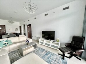0-cm plasma TV with cable channels, TV