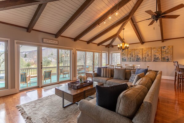 Flat-screen TV, fireplace, ping pong, offices