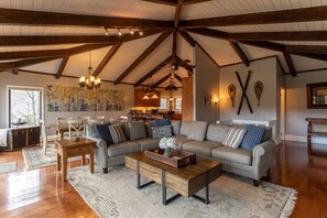 Flat-screen TV, fireplace, table tennis, offices