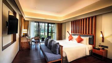 Robusta Room (Studio) | Premium bedding, memory-foam beds, minibar, in-room safe