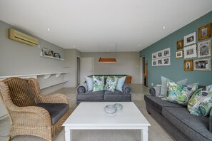 Superior Villa | Living area | Flat-screen TV, table tennis