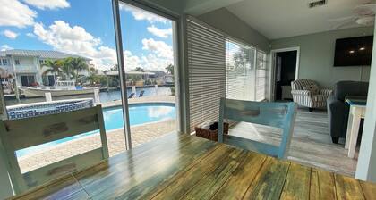 Blissful, serene waterfront Deerfield Beach retreat. Close to the beach.