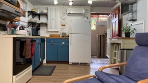 Coffee/tea maker, fridge, microwave, oven - Private Basement Suite Near Hospitals and Military Installations (Arlington)