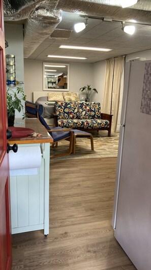 Interior - Private Basement Suite Near Hospitals and Military Installations (Arlington)