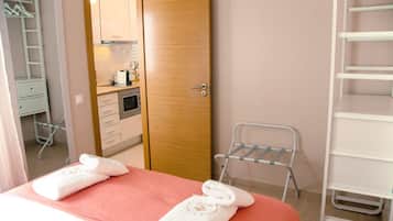 1 chambre, fer et planche à repasser, lit parapluie, Wi-Fi gratuit
