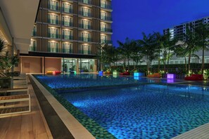Kolam renang outdoor