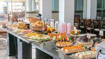 Desayuno bufé gratuito y diario