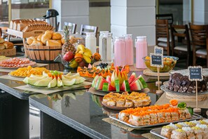 Cà phê và/hoặc dụng cụ pha