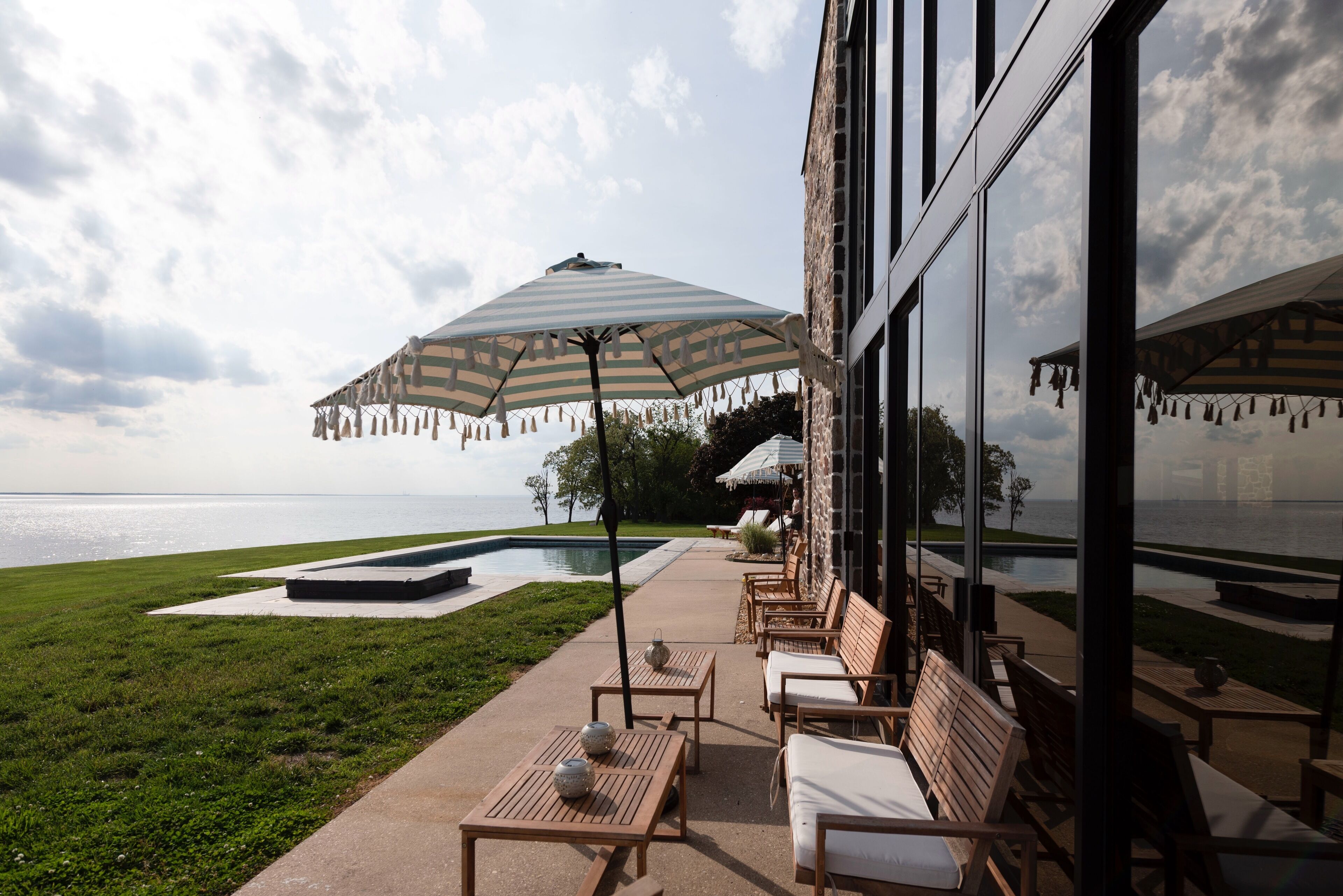 Piscina all'aperto, una piscina riscaldata