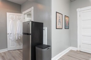 Interior - Newly Renovated Church Hill Private Apartment. (Richmond)