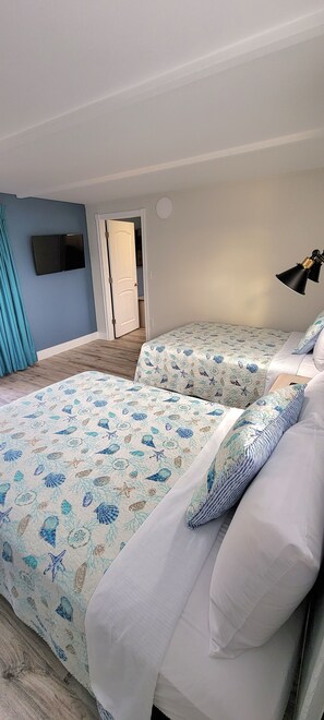 1 bedroom, iron/ironing board, bed sheets