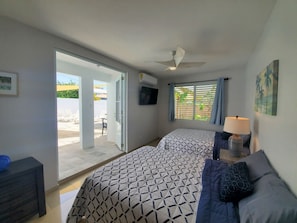 8 bedrooms, iron/ironing board, WiFi, bed sheets