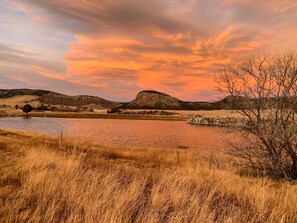 Beach - Rustic 4 bedroom cabin with pond on scenic ranch (Ocate)