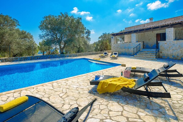 Pool - Villa Iolanda by Villa Plus (Ostuni)
