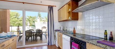 Microwave, dishwasher