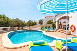 Pool - Villa Samana by Villa Plus (Es Mercadal)