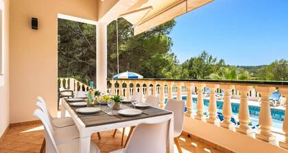 Villa Manuel by Villa Plus