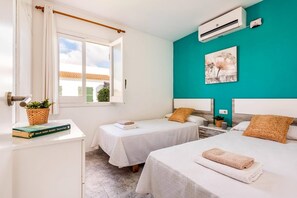 3 bedrooms, WiFi, bed sheets