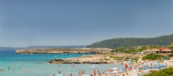 Villa Santo Tomas by Villa Plus