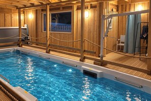 Ảnh chưa phân loại, 2 trong số 19 ảnh, nút