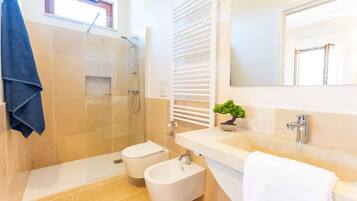 Haartrockner, Handtücher