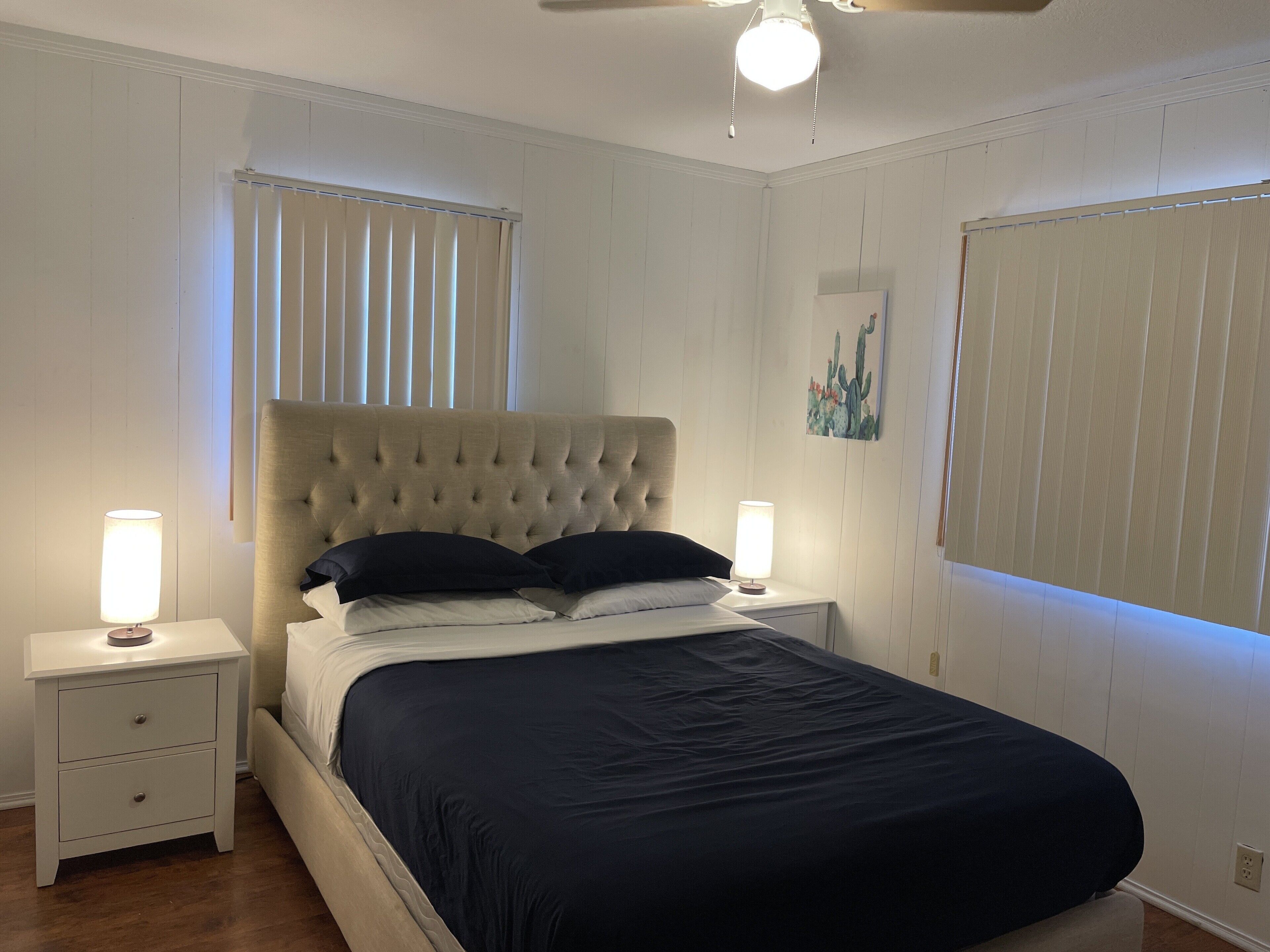 2 多间卧室、熨斗/熨衣板、免费 WiFi、床单