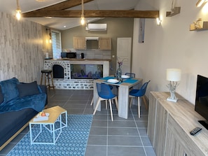 Smart TV, ping pong, stereo - Les 4 seasons, magnificent accommodation with terrace and garden (Saint-Léonard)