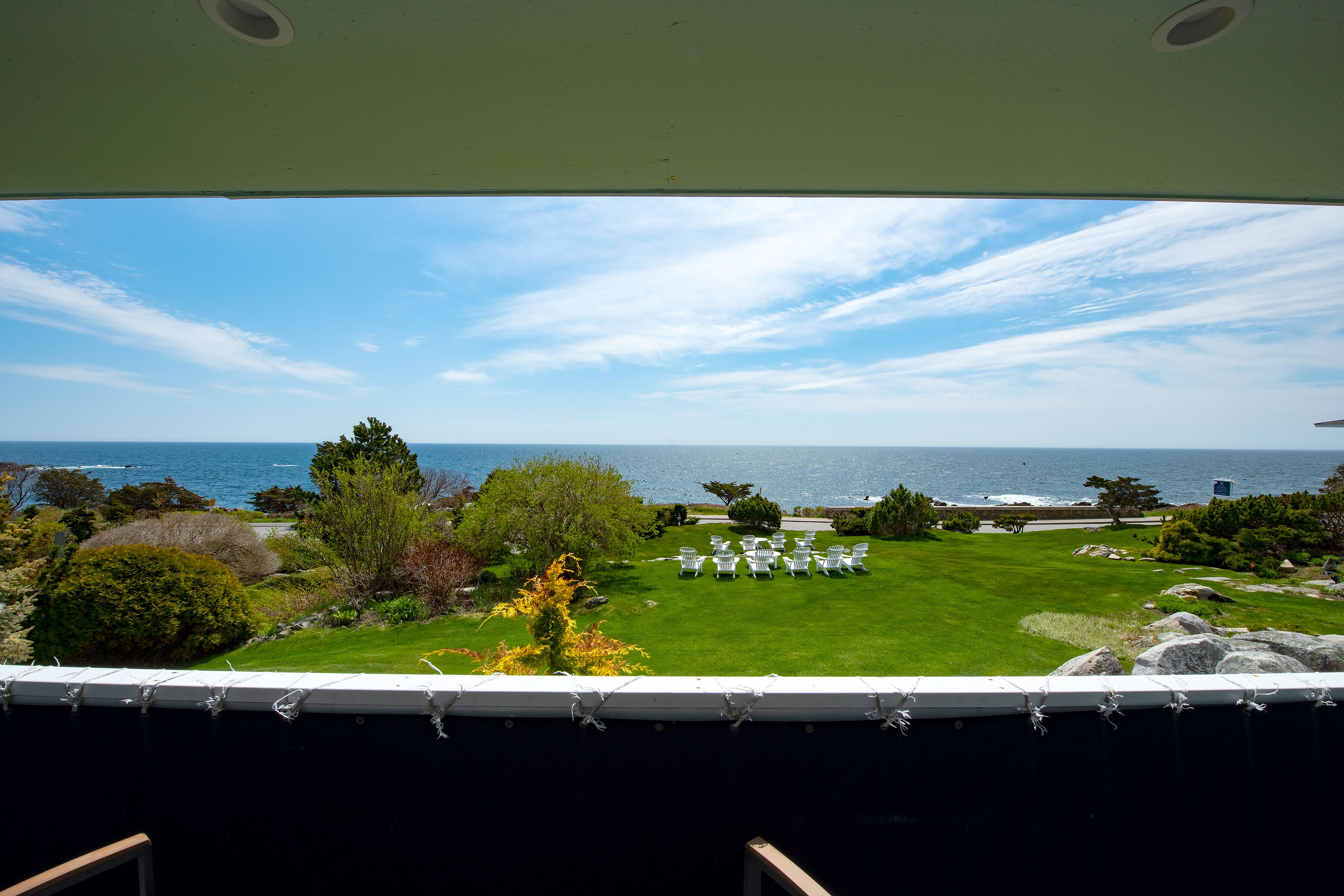 Ocean View Bungalow with Fireplace | Terrace/patio